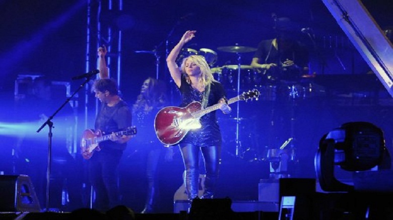 Şakira konsert zamanı gələcək körpəsindən bəhs etdi